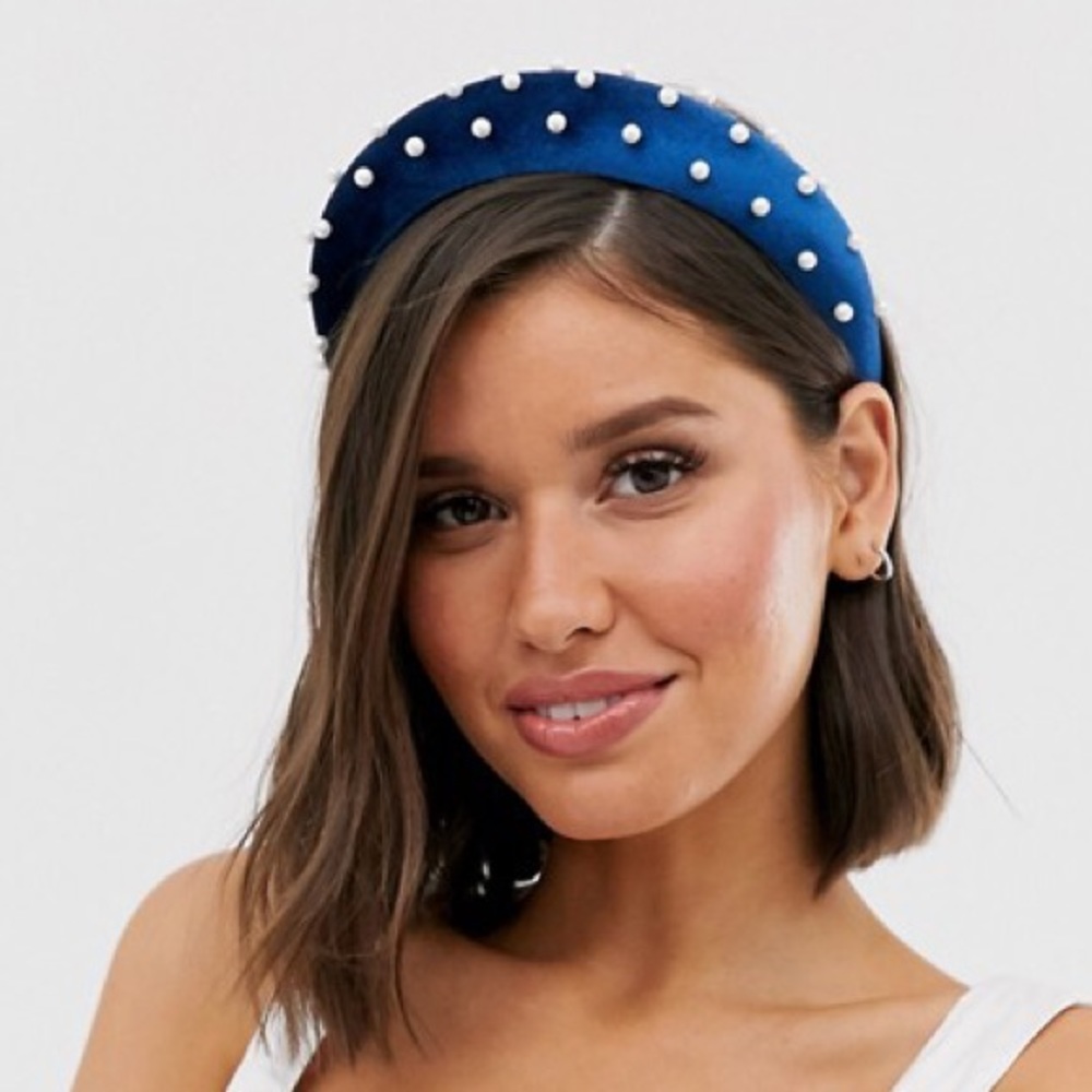Navy blue headband with pearl accents!
